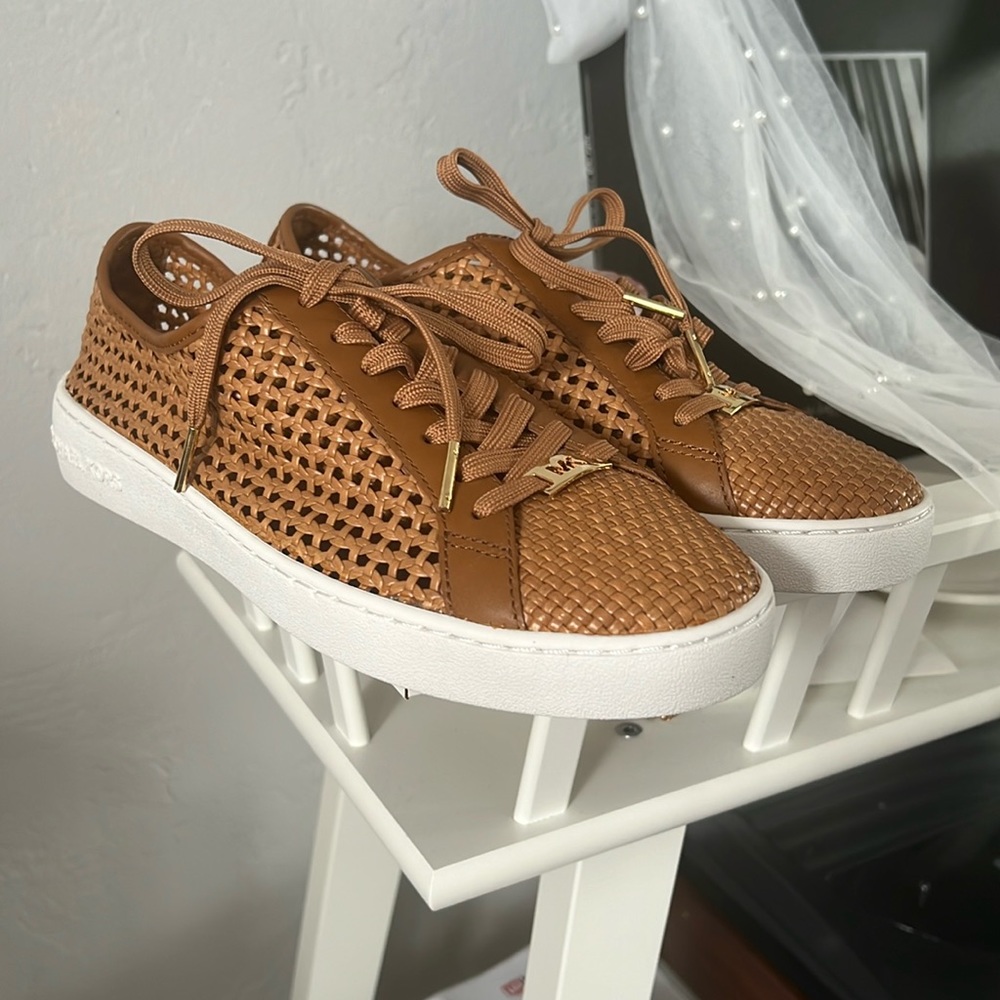 New (no box) MICHAEL Michael Kors woven sneakers